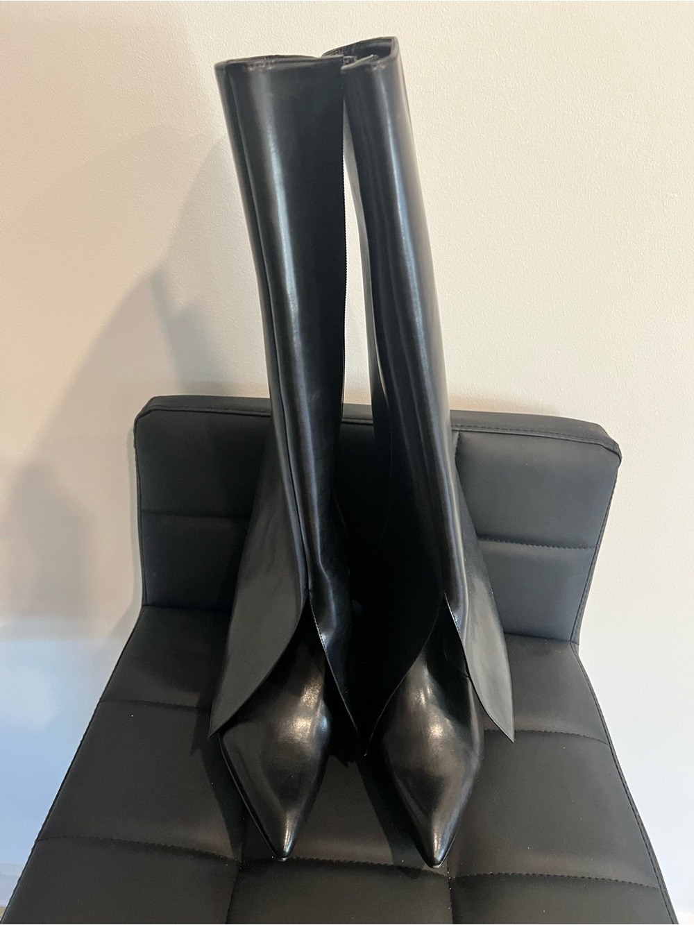 Urban Revivo Black Pointed-Toe Knee-High Shark Boots